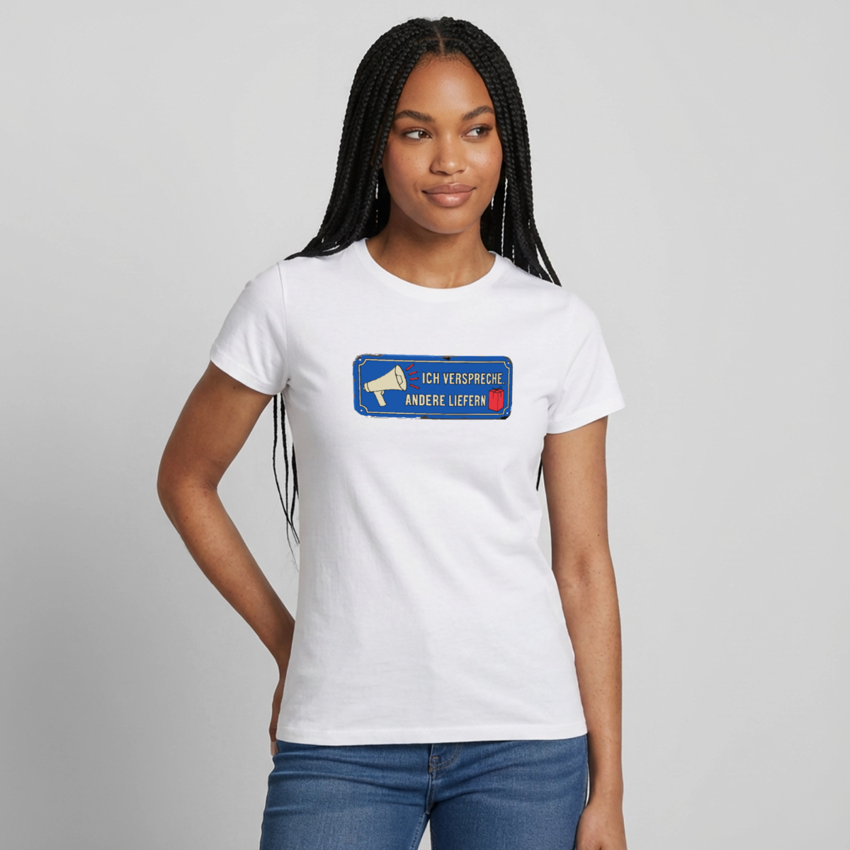 Ich verspreche. Andere liefern. Motiv-T-Shirt für Frauen, Farbe Weiß, Model