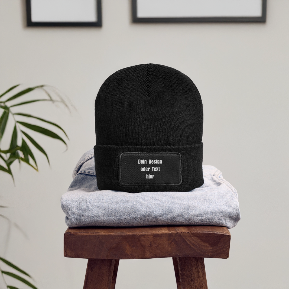 Recycelte Patch Beanie - personalisierbar - Schwarz