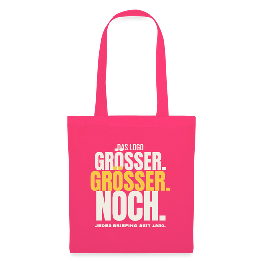 Das Logo größer. Größer. Noch. Jedes Briefing seit 1950. Stoffbeutel, Farbe Azalea
