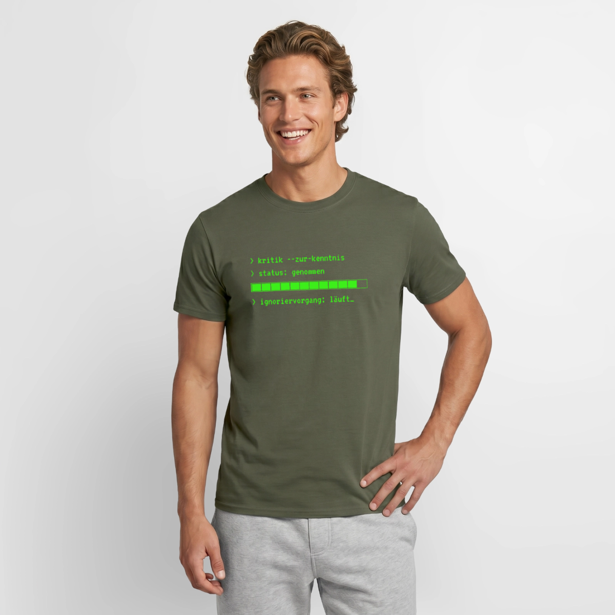Kritik zur Kenntnis genommen. Terminal-Motiv Motiv-T-Shirt für Männer, Farbe Militärgrün, Model
