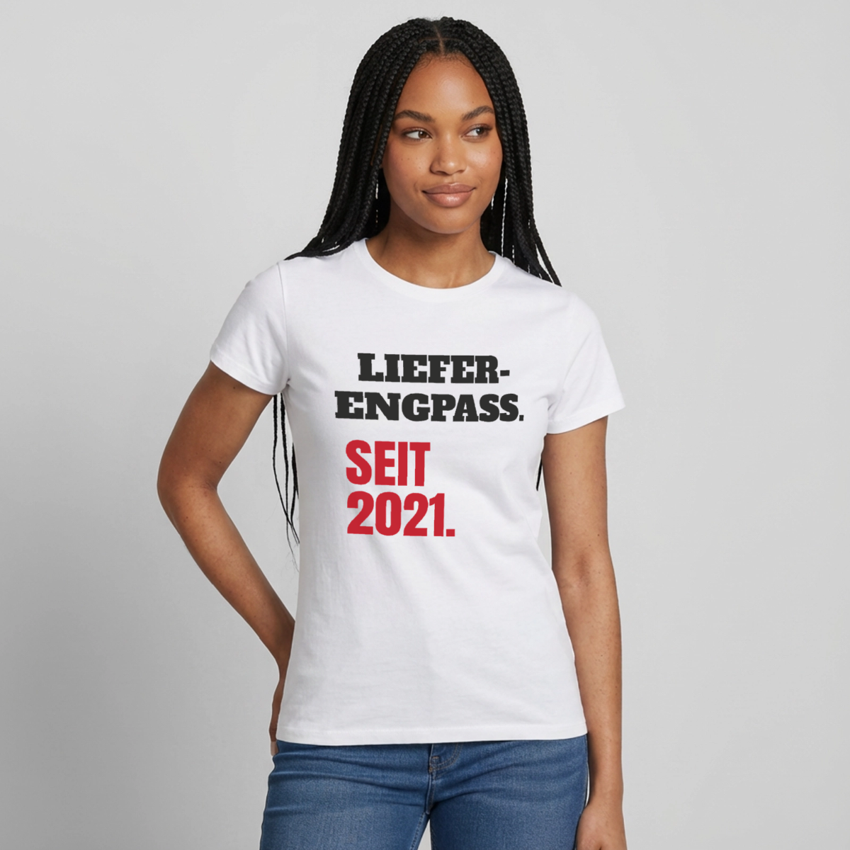 "Lieferengpass. Seit 2021." Motiv-T-Shirt für Frauen, Farbe Weiß