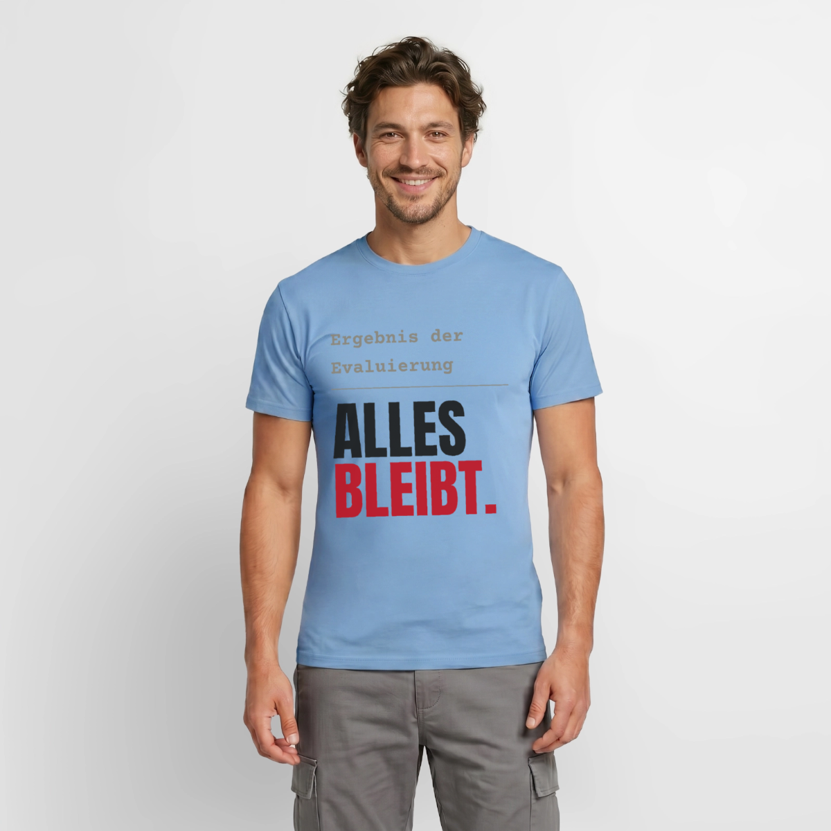 Ergebnis der Evaluierung: alles bleibt. Motiv-T-Shirt für Männer, Farbe Carolina Blue, Model