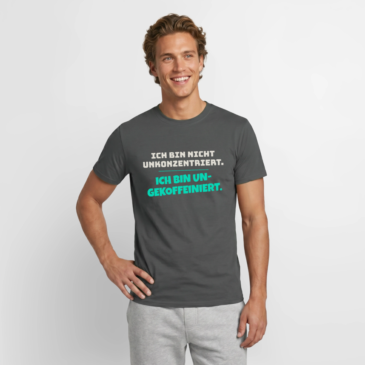 "Ich bin nicht unkonzentriert. Ich bin ungekoffeiniert." Motiv-T-Shirt für Männer, Farbe Anthrazit