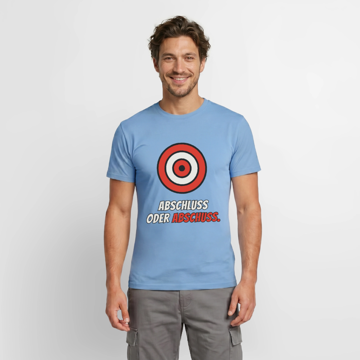 Abschluss oder Abschuss. Motiv-T-Shirt für Männer, Farbe Carolina Blue, Model