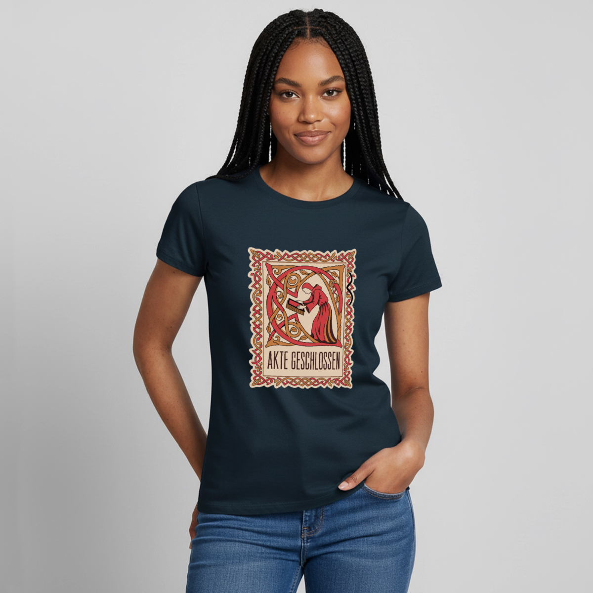 Akte geschlossen. Buchmalerei-Motiv Motiv-T-Shirt für Frauen, Farbe Navy, Model