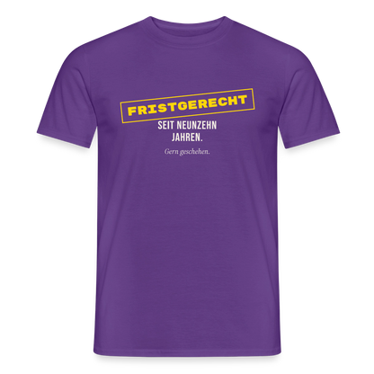 "Fristgerecht seit neunzehn Jahren. Gern geschehen." Motiv-T-Shirt für Männer, Farbe Lila