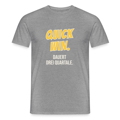 Quick Win. Dauert drei Quartale. Motiv-T-Shirt für Männer, Farbe Graphit meliert