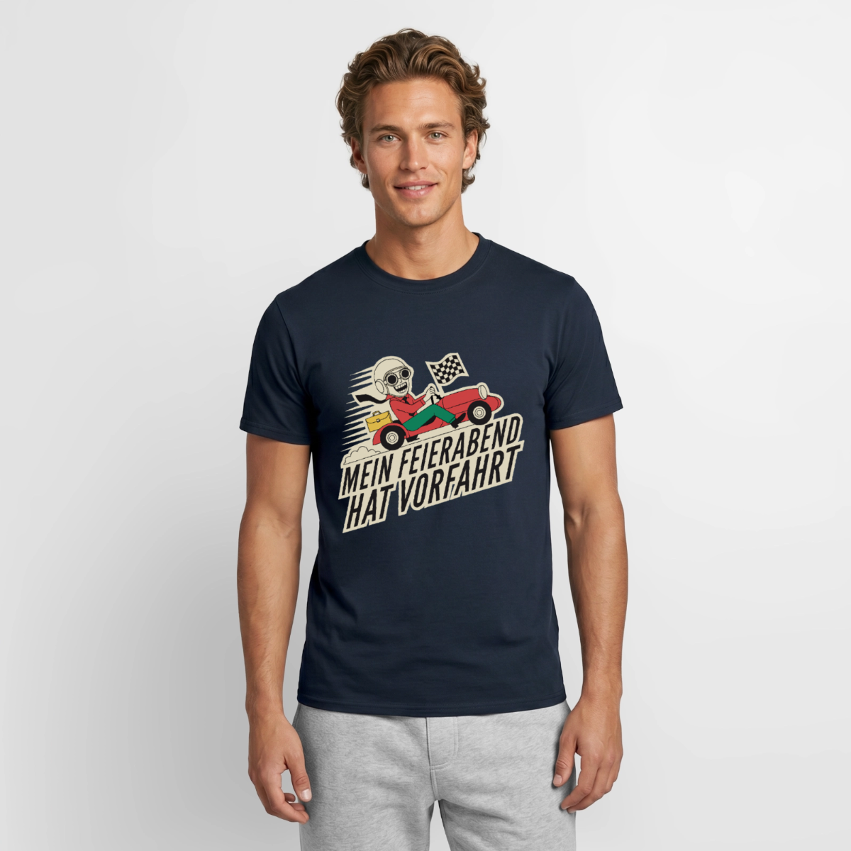 Mein Feierabend hat Vorfahrt. Motiv-T-Shirt für Männer, Farbe Navy, Model