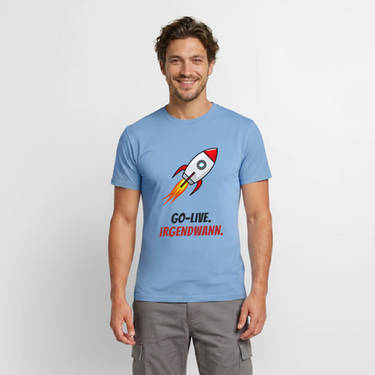 Go-Live. Irgendwann. Motiv-T-Shirt für Männer, Farbe Carolina Blue, Model