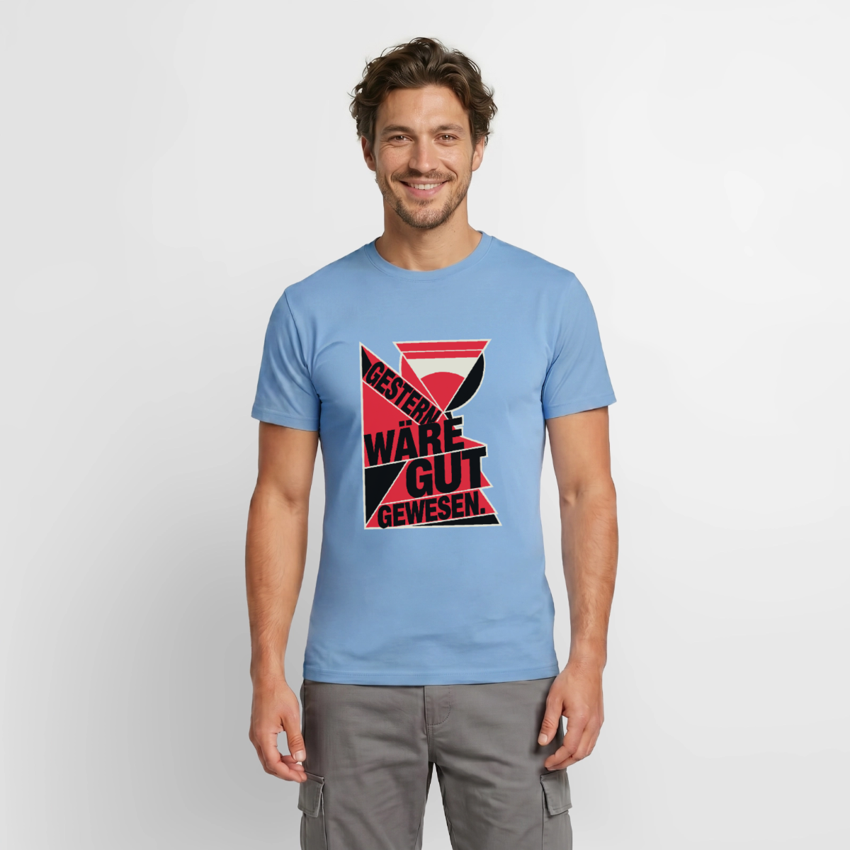 Gestern wäre gut gewesen. Konstruktivismus-Motiv Motiv-T-Shirt für Männer, Farbe Carolina Blue, Model