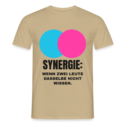 Synergie: Wenn zwei Leute dasselbe nicht wissen. Motiv-T-Shirt für Männer, Farbe Sandbeige