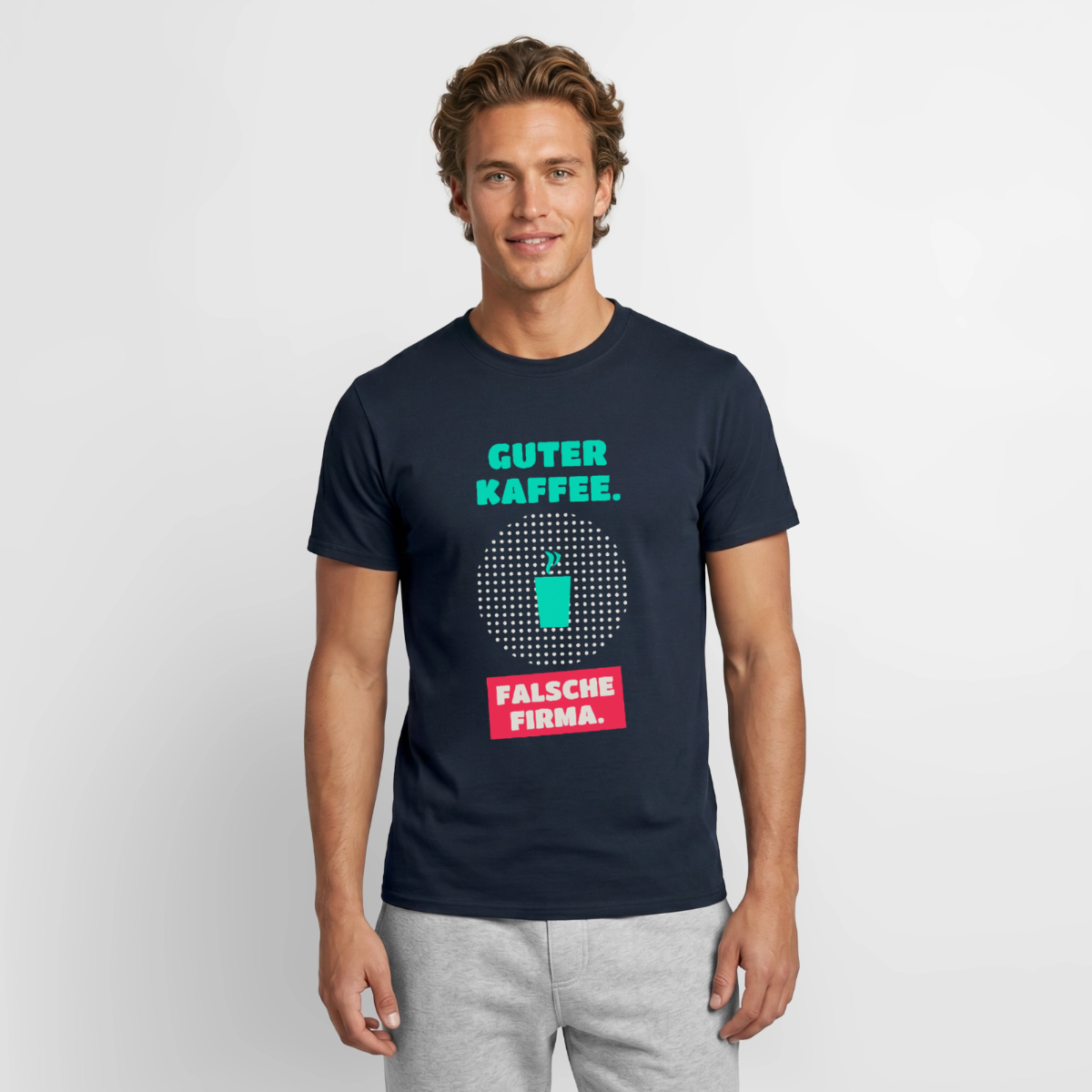 "Guter Kaffee. Falsche Firma." Motiv-T-Shirt für Männer, Farbe Navy