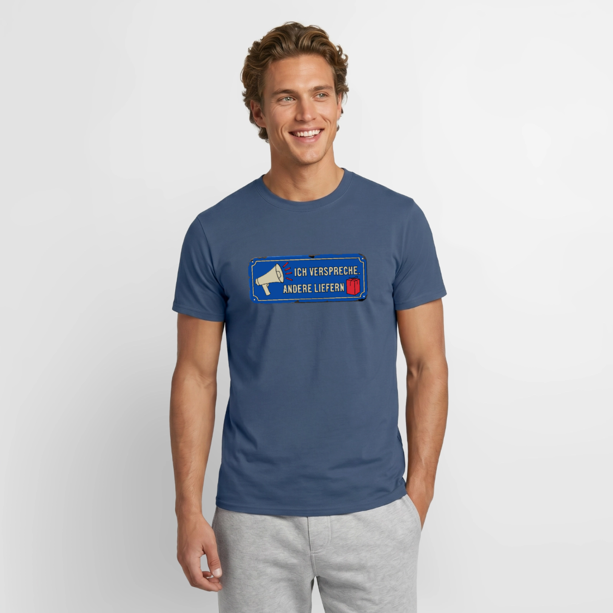 Ich verspreche. Andere liefern. Motiv-T-Shirt für Männer, Farbe Dunkles Denimblau, Model