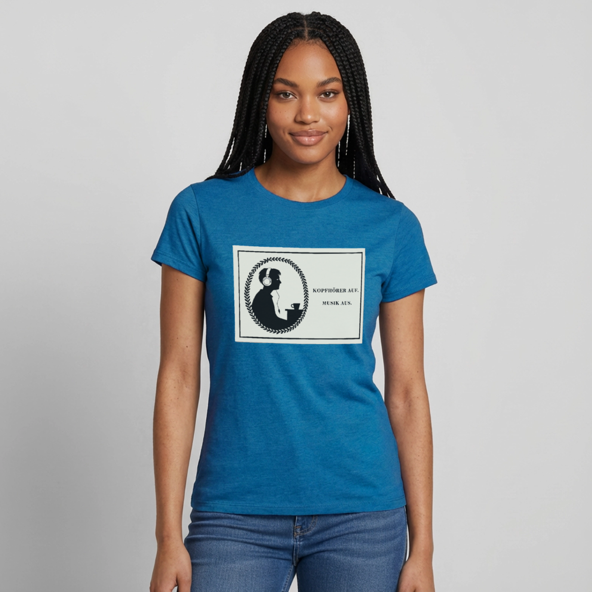 Kopfhörer auf. Musik aus. Motiv-T-Shirt für Frauen, Farbe Antikblaues Saphir meliert, Model