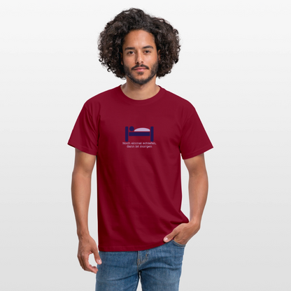 "Schlafen" Motiv-T-Shirt für Männer - Ziegelrot