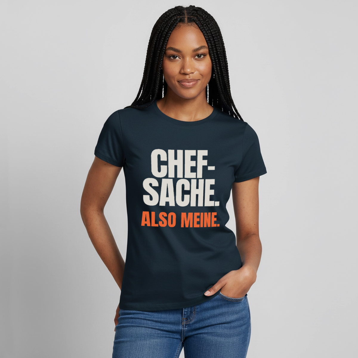 Chefsache. Also meine. Motiv-T-Shirt für Frauen, Farbe Navy, Model