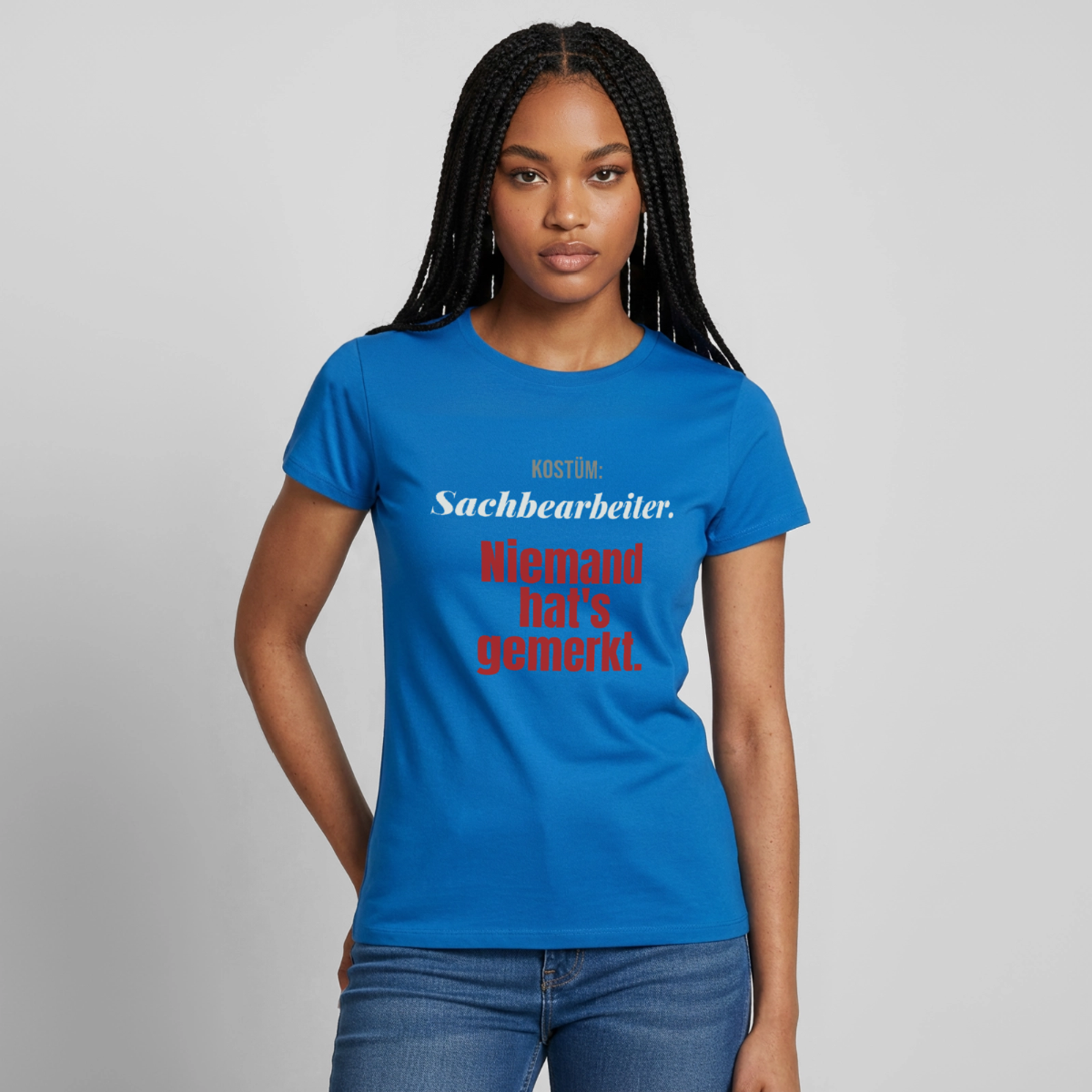 "Kostüm: Sachbearbeiter. Niemand hat's gemerkt." Motiv-T-Shirt für Frauen, Farbe Royalblau