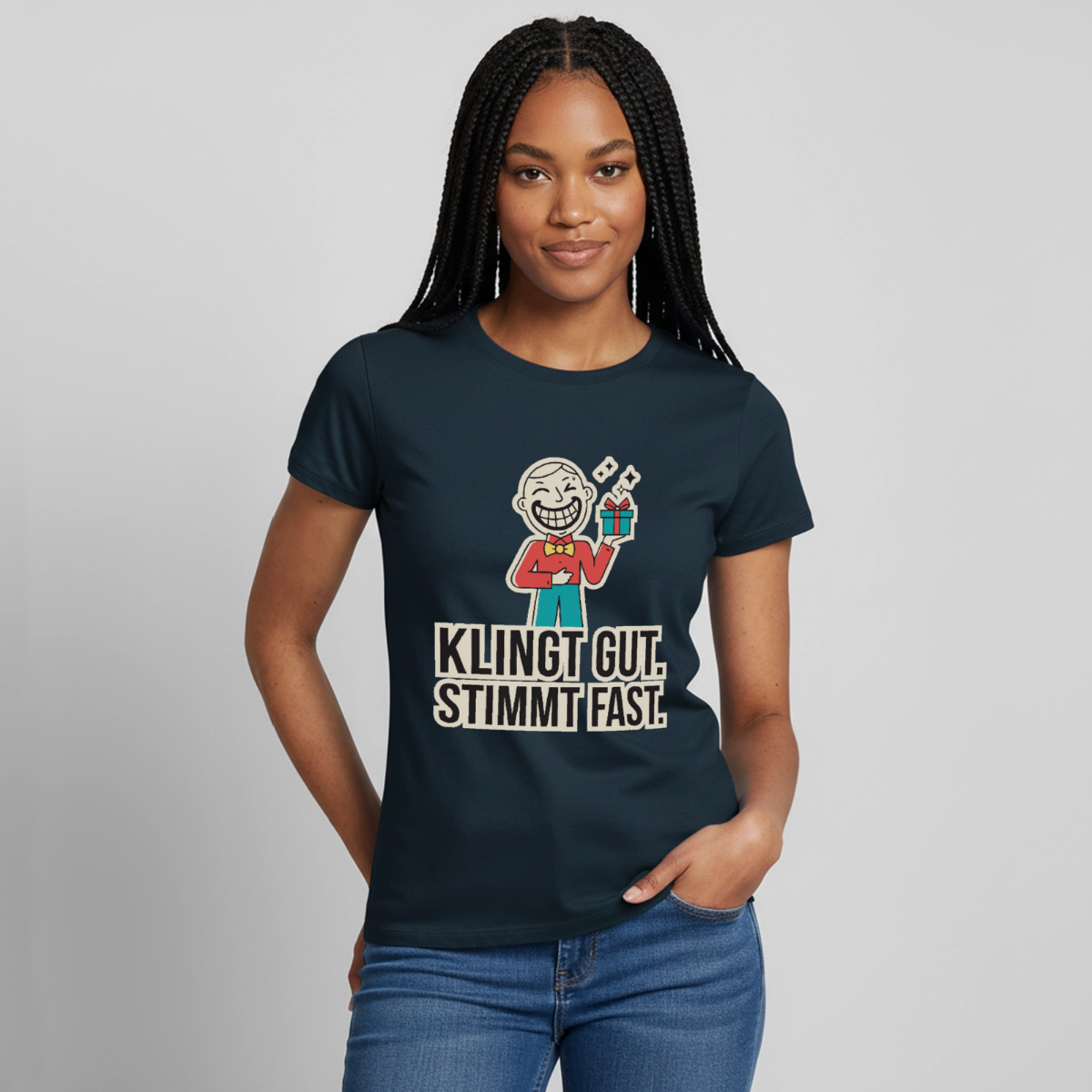 Klingt gut. Stimmt fast. Motiv-T-Shirt für Frauen, Farbe Navy, Model