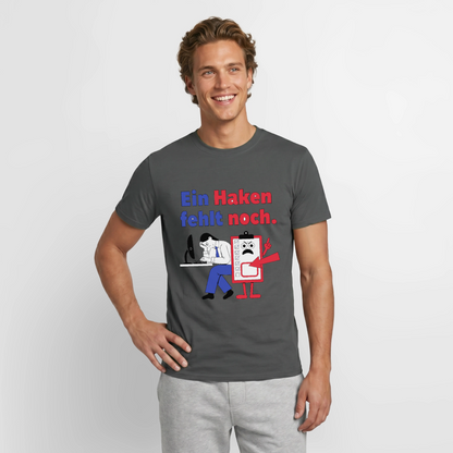 "Ein Haken fehlt noch. Klemmbrett-Motiv" Motiv-T-Shirt für Männer, Farbe Anthrazit