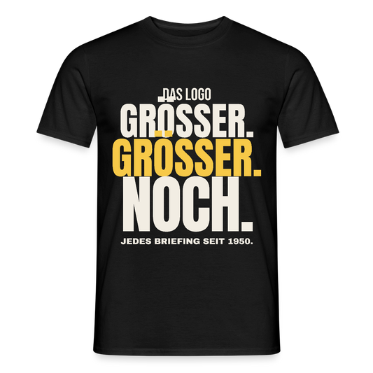 Das Logo größer. Größer. Noch. Jedes Briefing seit 1950. Motiv-T-Shirt für Männer, Farbe Schwarz