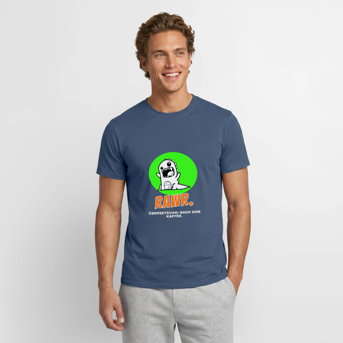 "Rawr. Übersetzung: nach dem Kaffee. Sticker-Motiv" Motiv-T-Shirt für Männer, Farbe Dunkles Denimblau
