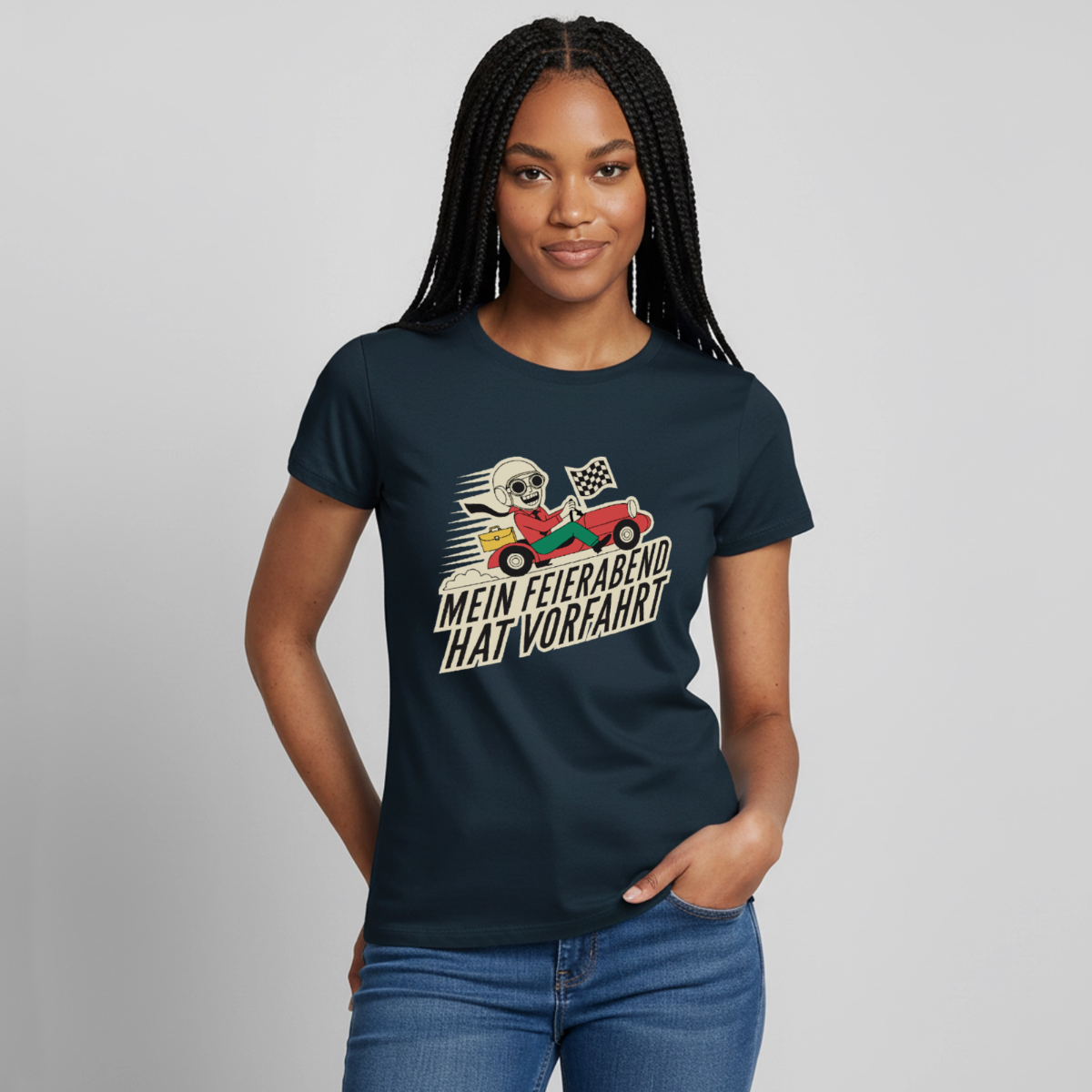Mein Feierabend hat Vorfahrt. Motiv-T-Shirt für Frauen, Farbe Navy, Model