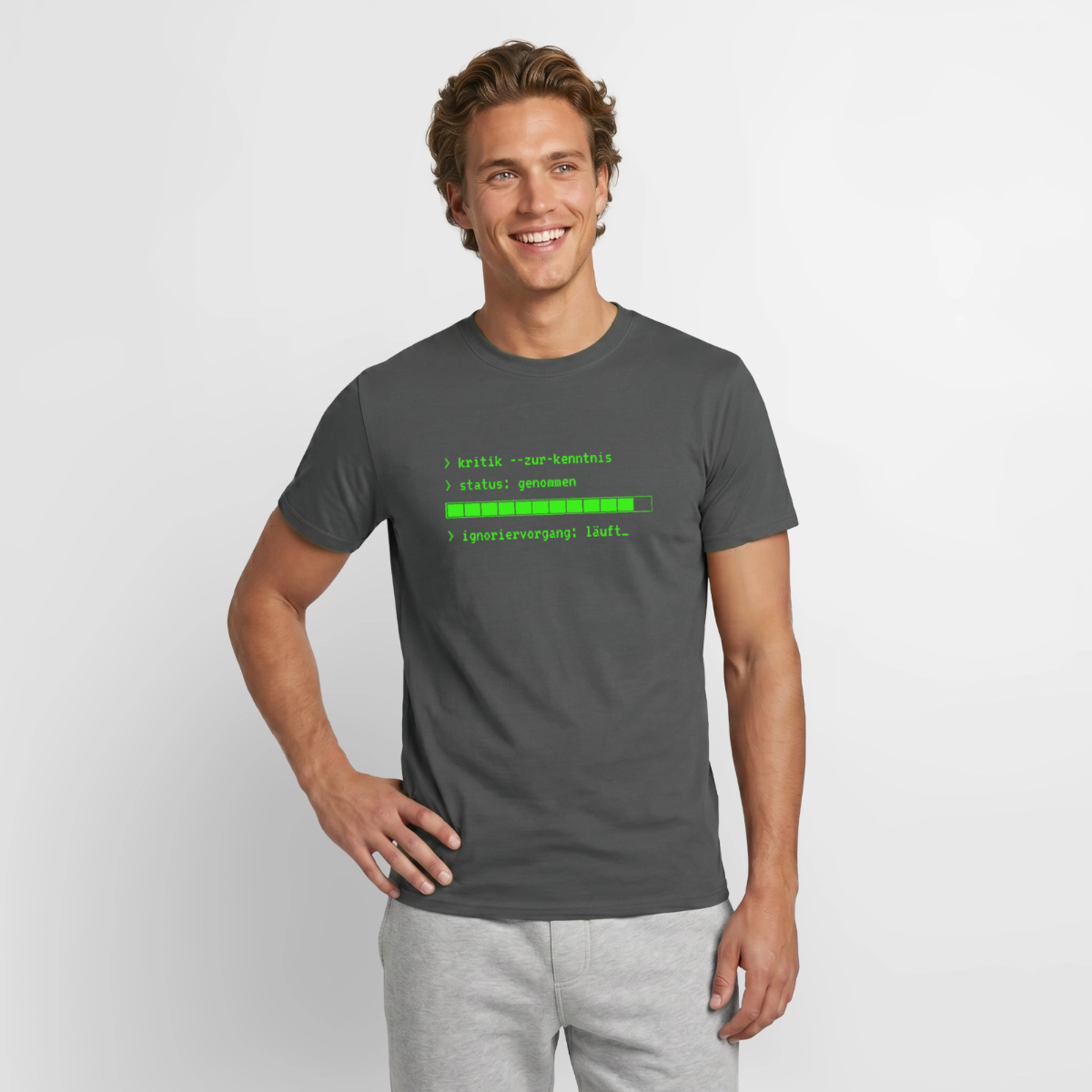 Kritik zur Kenntnis genommen. Terminal-Motiv Motiv-T-Shirt für Männer, Farbe Anthrazit, Model