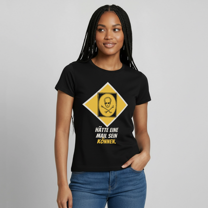 "Hätte eine Mail sein können. Gefahrzeichen-Motiv" Motiv-T-Shirt für Frauen, Farbe Schwarz, Model