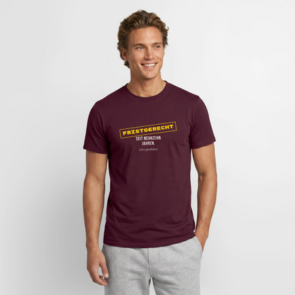 "Fristgerecht seit neunzehn Jahren. Gern geschehen." Motiv-T-Shirt für Männer, Farbe Ziegelrot