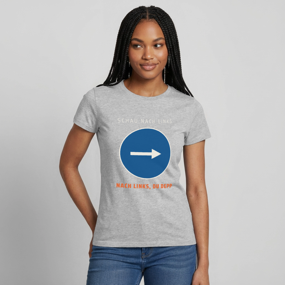 Nach links, du Depp. Piktogramm-Motiv Motiv-T-Shirt für Frauen, Farbe Grau meliert, Model