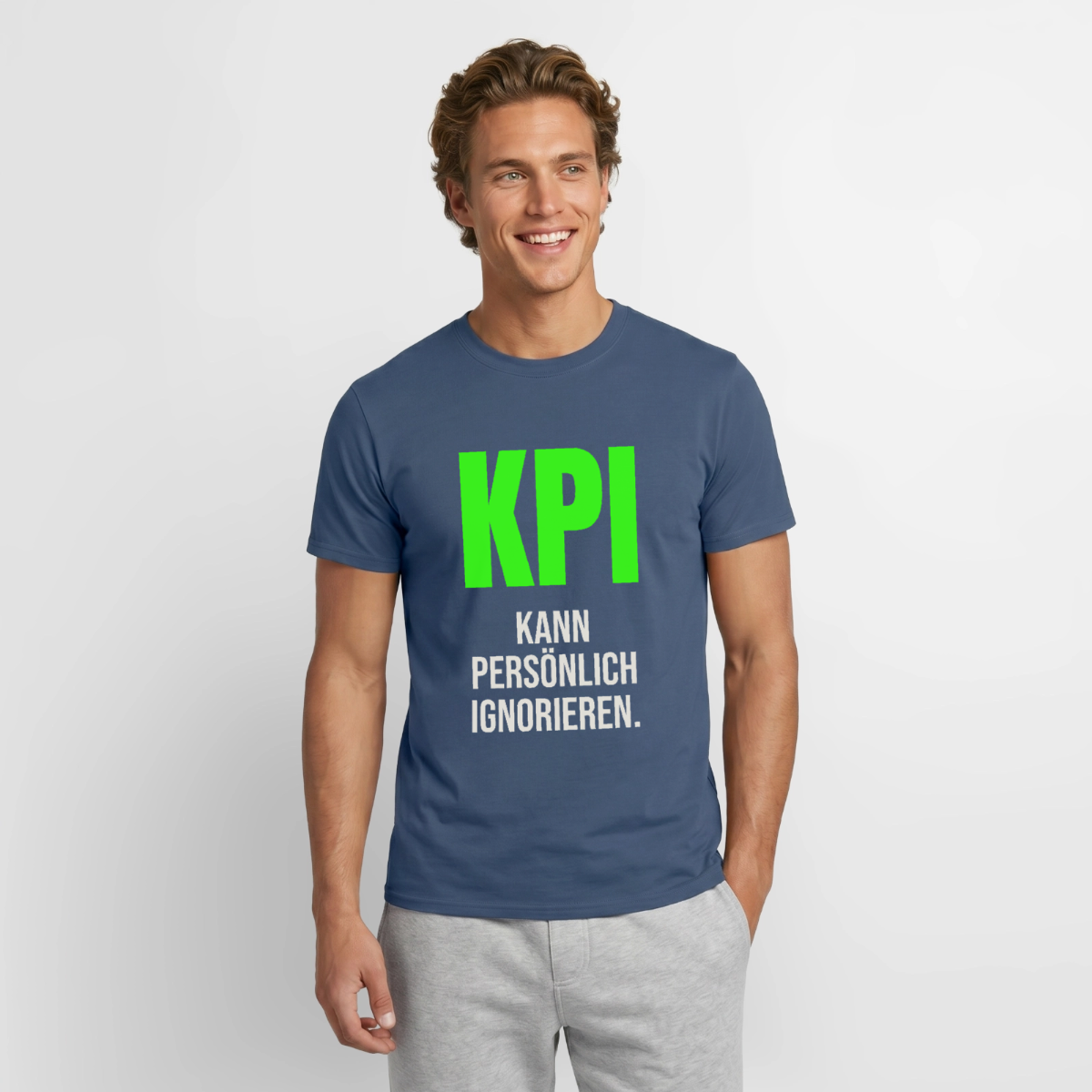 "KPI kann persönlich ignorieren." Motiv-T-Shirt für Männer, Farbe Dunkles Denimblau