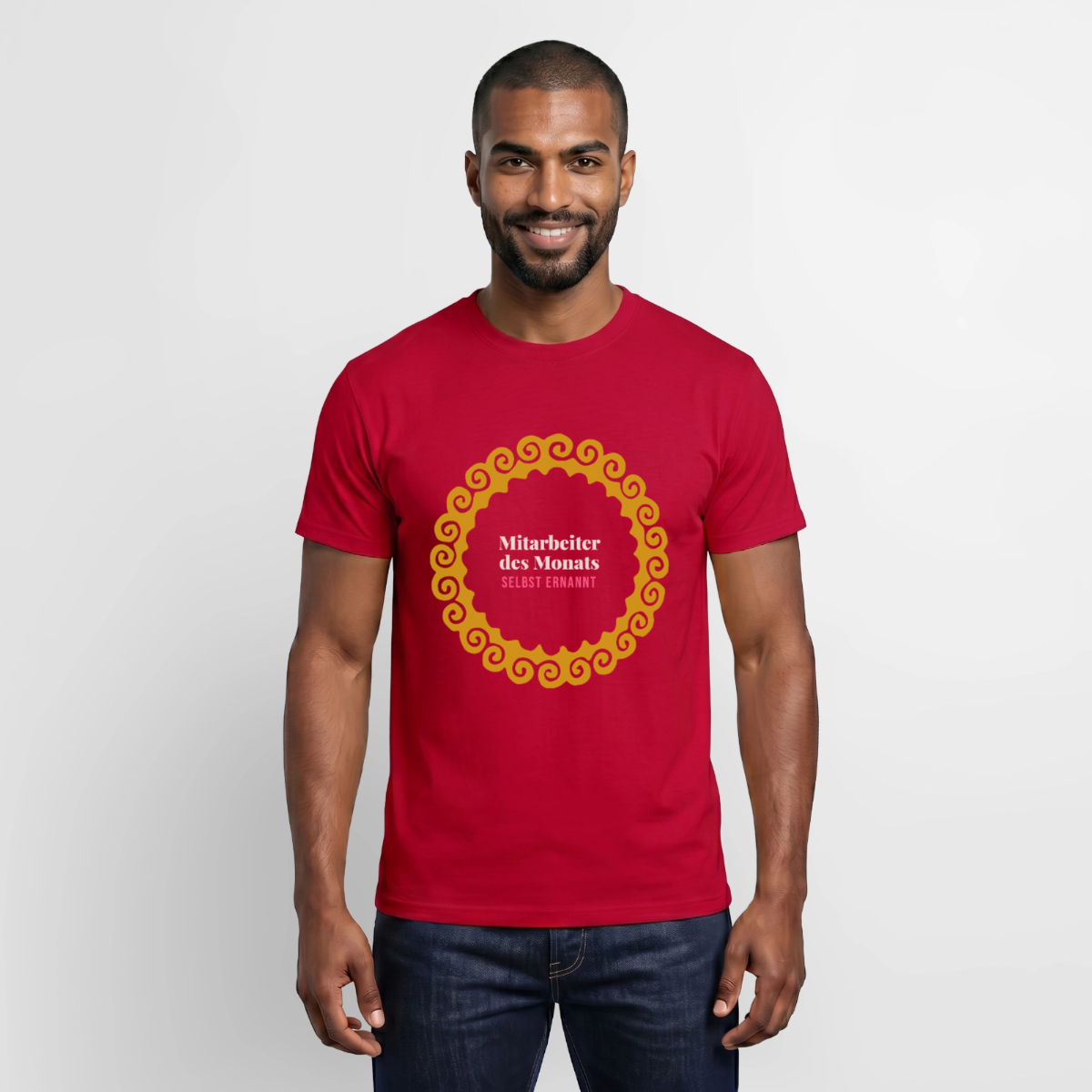 "Mitarbeiter des Monats, selbst ernannt. Gold-Motiv" Motiv-T-Shirt für Männer, Farbe Rot