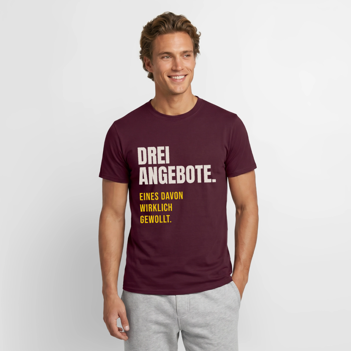 "Drei Angebote. Eines davon wirklich gewollt." Motiv-T-Shirt für Männer, Farbe Ziegelrot
