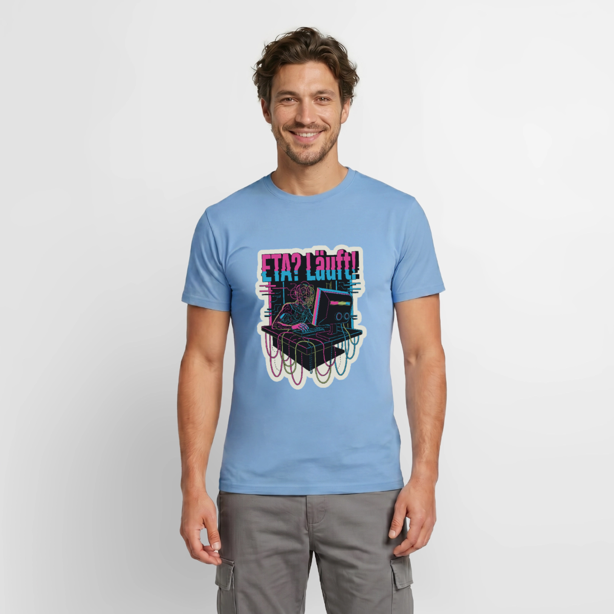 ETA? Läuft! Cyberpunk-Motiv Motiv-T-Shirt für Männer, Farbe Carolina Blue, Model