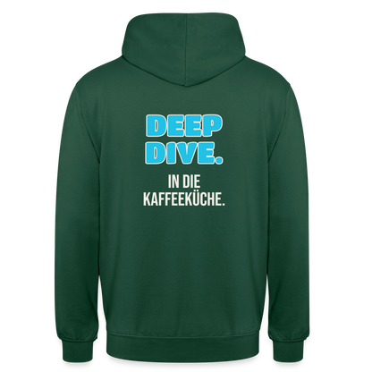 "Deep Dive. In die Kaffeeküche." Motiv-Hoodie unisex, Farbe Flaschengrün