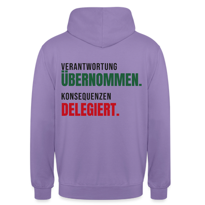 Verantwortung übernommen. Konsequenzen delegiert. Motiv-Hoodie unisex, Farbe Lavendel