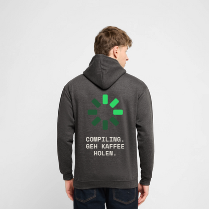 "Compiling. Geh Kaffee holen." Motiv-Hoodie unisex, Farbe Anthrazit, Model