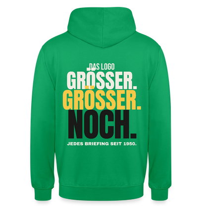Das Logo größer. Größer. Noch. Jedes Briefing seit 1950. Motiv-Hoodie unisex, Farbe Kelly Green