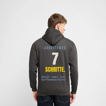 "Arbeitsweg: sieben Schritte" Motiv-Hoodie unisex, Farbe Anthrazit, Model