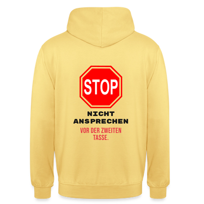 "Nicht ansprechen vor der zweiten Tasse." Motiv-Hoodie unisex, Farbe Zitronengelb