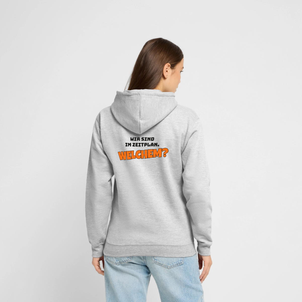 Wir sind im Zeitplan. Welchem? Motiv-Hoodie unisex, Farbe Hellgrau meliert, Model