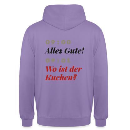 "09:00 Alles Gute! 09:01 Wo ist der Kuchen?" Motiv-Hoodie unisex, Farbe Lavendel