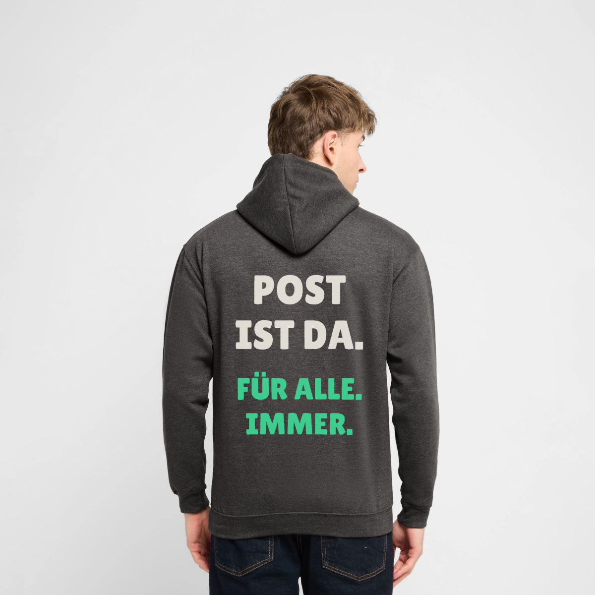 "Post ist da. Für alle. Immer." Motiv-Hoodie unisex, Farbe Anthrazit, Model