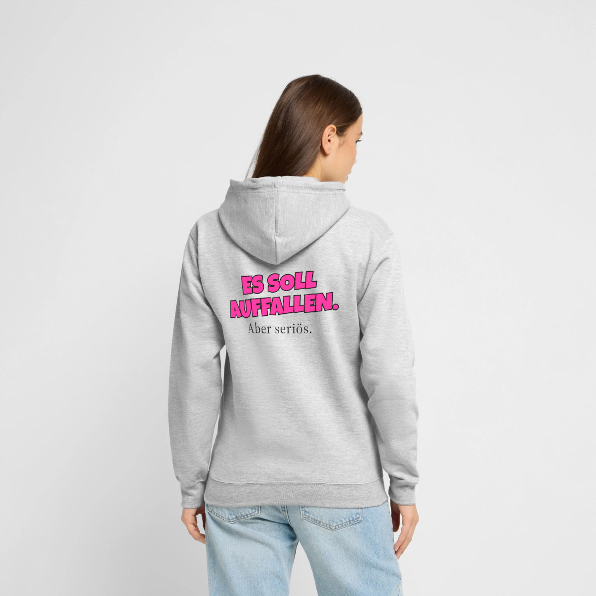 Es soll auffallen. Aber seriös. Motiv-Hoodie unisex, Farbe Hellgrau meliert, Model