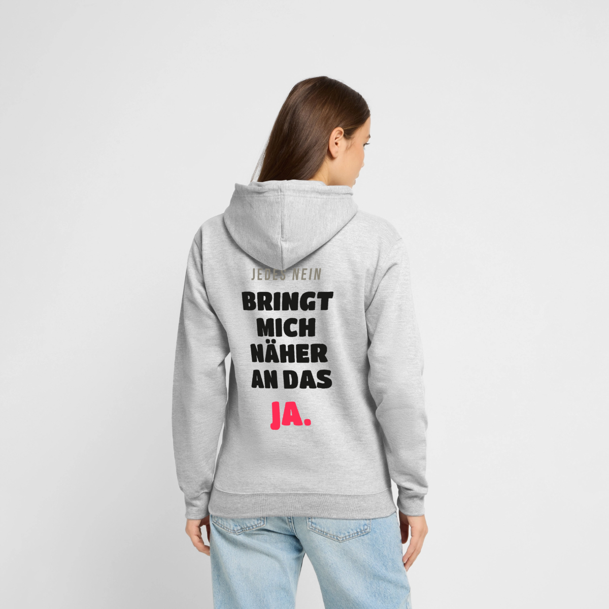 Jedes Nein bringt mich näher an das Ja. Motiv-Hoodie unisex, Farbe Hellgrau meliert, Model