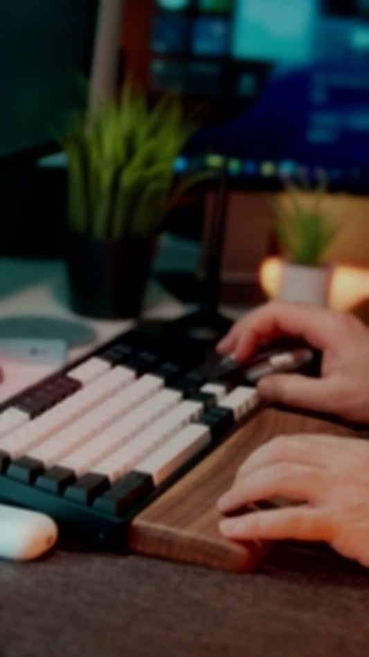 Video: "Nachschub. Grotesk-Motiv" Motiv-Mousepad