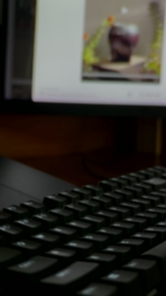 Video: "Nicht ansprechen vor der zweiten Tasse. Grotesk-Motiv" Motiv-Mousepad